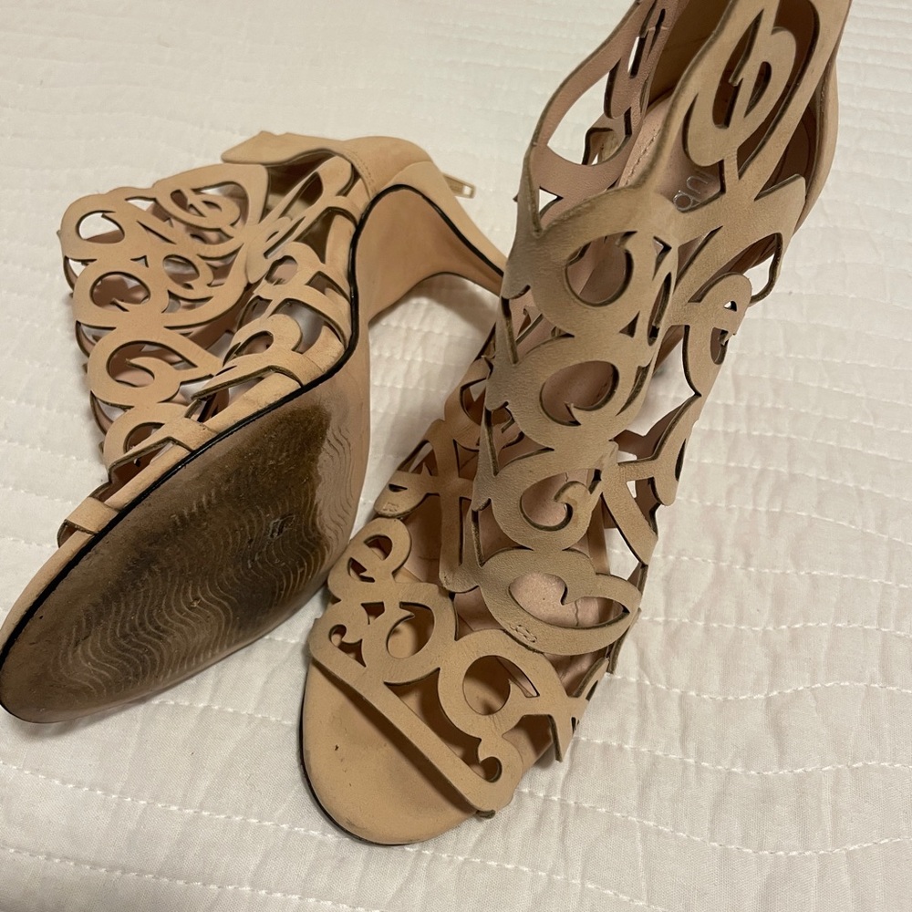 Klub Nico cut out heels